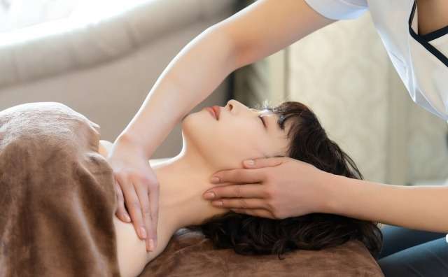 小顔＆整体！肩甲骨はがしとユルーフの相乗効果が凄い