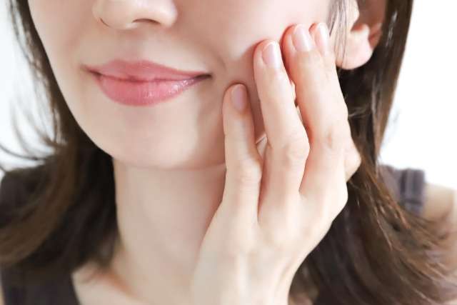 顔が伸びた？老け見えの正体「中顔面」を短くする秘訣