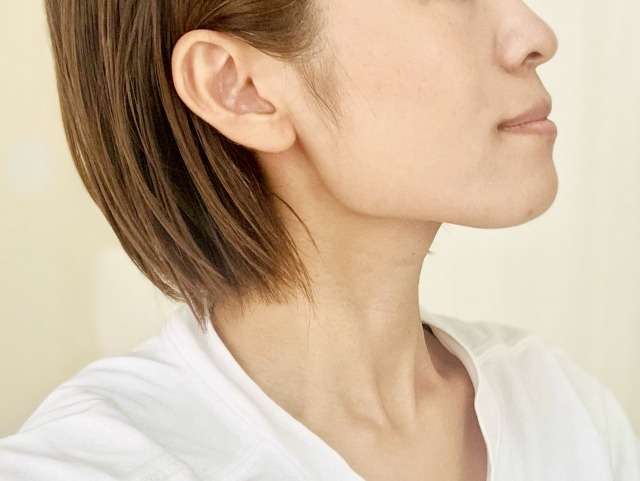 顔が四角くなった？老け見えの原因エラ張り解消の秘訣